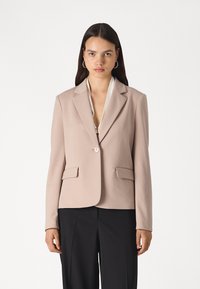 Блейзер Блейзер