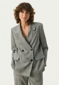 Блейзер Блейзер