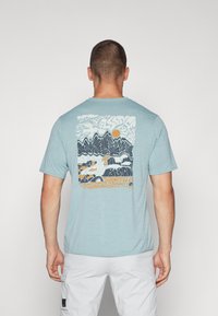 Спортивная майка