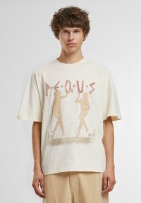 Футболка Футболка