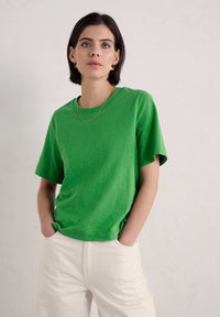 Футболка Футболка