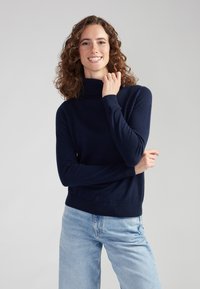 Водолазка Водолазка