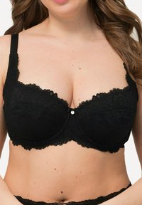 Бюстгальтер