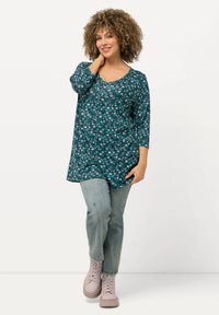 Майка с рукавом три четверти