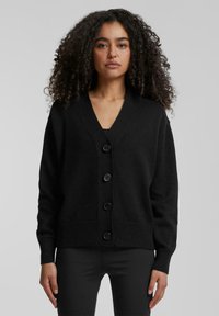 Вязаная кофта Вязаная кофта