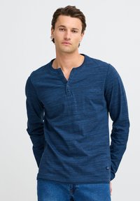 Лонгслив Лонгслив