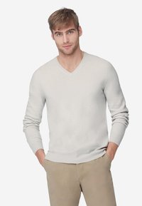 Пуловер Пуловер