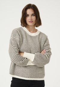 Пуловер в полоску Пуловер в полоску