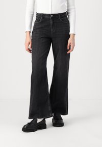 Брюки Брюки