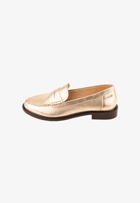 Полуботинки