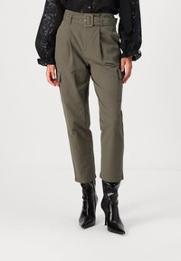 Широкие брюки