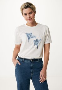 Футболка Футболка