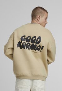 Толстовка Толстовка