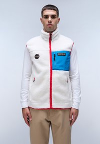 Жилет Жилет