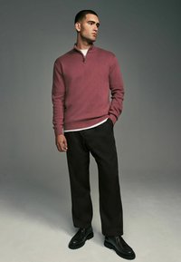 Пуловер Пуловер