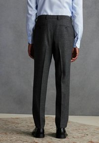 Льняные брюки Льняные брюки