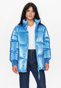 Зимняя куртка Зимняя куртка