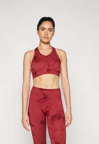 Бюстгальтер без косточек