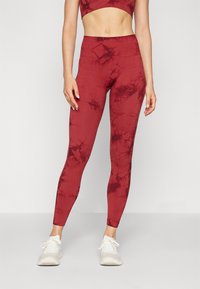 Спортивные штаны