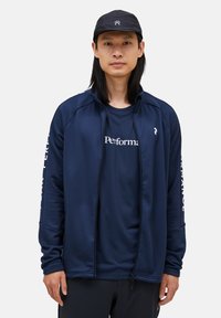 Флисовая куртка