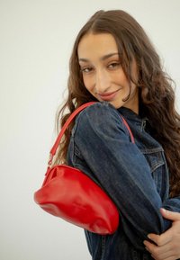 Кожаная сумка