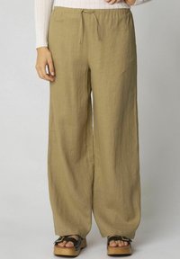 Широкие брюки