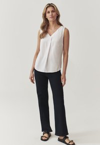 Майка-борцовка