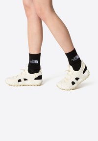 Шлепанцы Шлепанцы