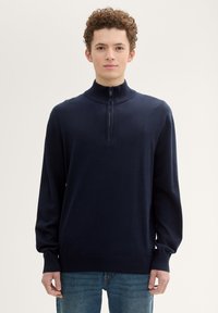 Пуловер Пуловер