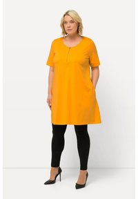 Длинная майка