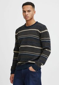 Пуловер Пуловер