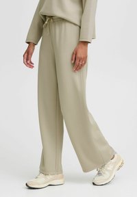 Спортивные штаны Спортивные штаны