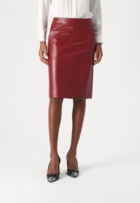 Кожаная юбка