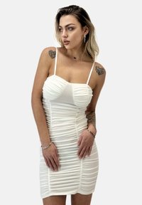 Топ на бретельках