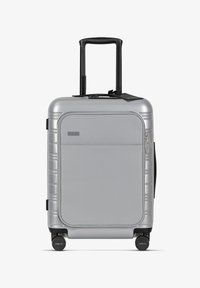 Чемодан на колесах Чемодан на колесах