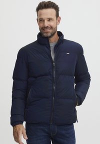 Зимняя куртка Зимняя куртка