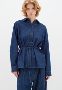 Джинсовая блузка Джинсовая блузка