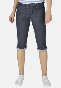 Короткие джинсы Короткие джинсы