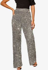 Широкие брюки