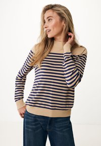 Пуловер в полоску Пуловер в полоску