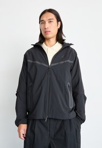 Куртка-дождевик