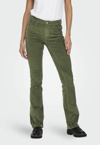 Узкие брюки Узкие брюки