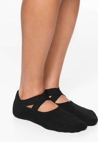 Короткие носки