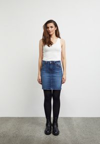 Юбка-карандаш Юбка-карандаш