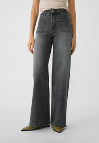 Свободные джинсы