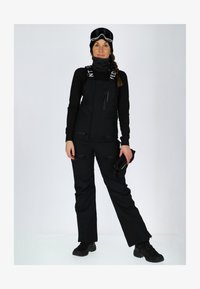 Спортивные штаны Спортивные штаны