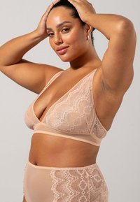 Бюстгальтер