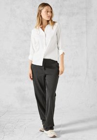 Блузка Блузка