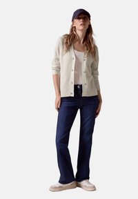 Кардиган Кардиган