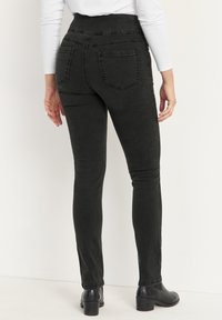 Треггинсы Треггинсы